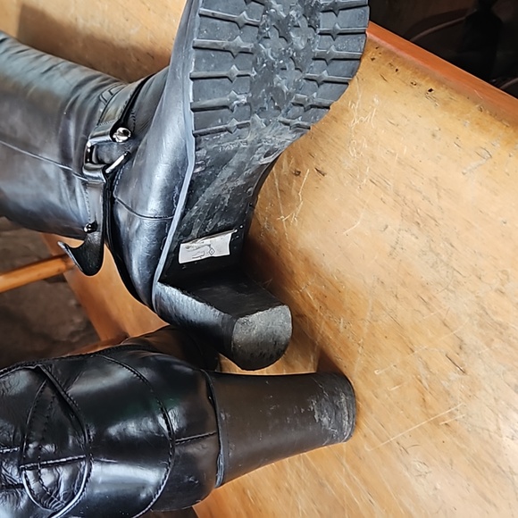 DAVIS GOMMA Knee High Leather Boots - Picture 7 of 10